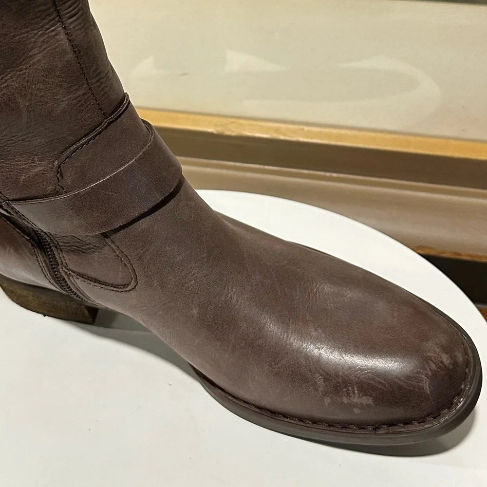 🌹BORN🌹 Saddler Tall Riding Boot Brown Size: 6M